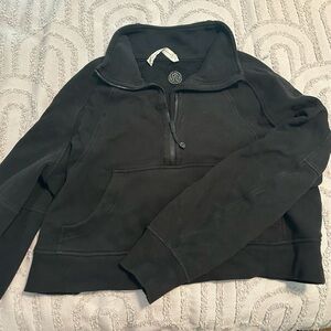 Lululemon Cropped Scuba